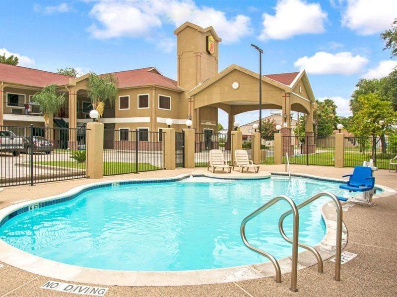Super 8 By Wyndham Houston/Brookhollow Nw Exterior foto